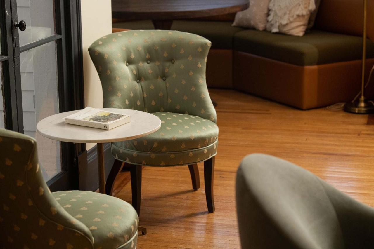 Hotel The Constance By The Lenox Collection Exteriér fotografie